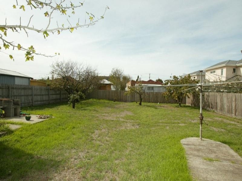 6 Scovell Crescent, Maidstone VIC 3012