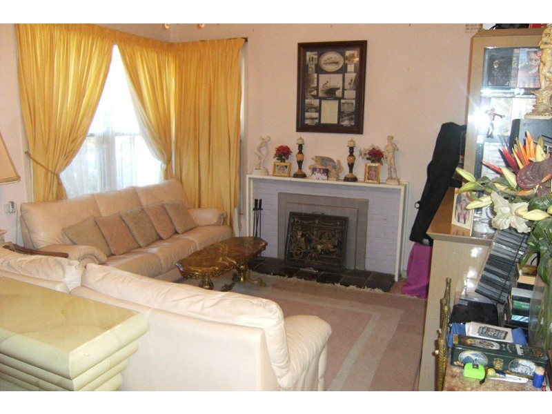 15 Bernard Street, Spotswood VIC 3015