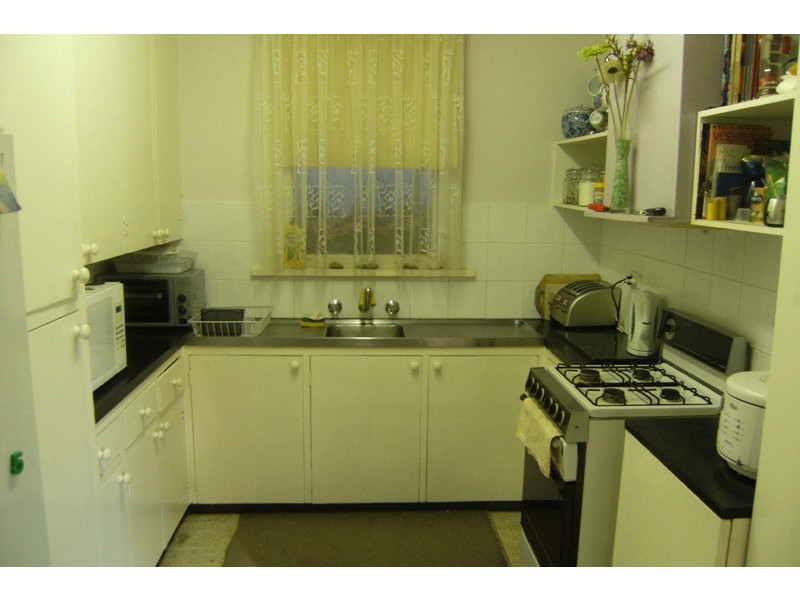 15 Bernard Street, Spotswood VIC 3015