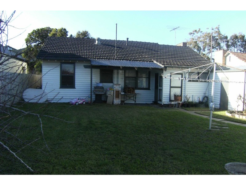 15 Bernard Street, Spotswood VIC 3015