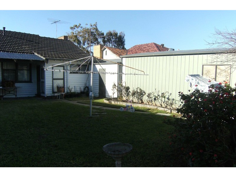 15 Bernard Street, Spotswood VIC 3015