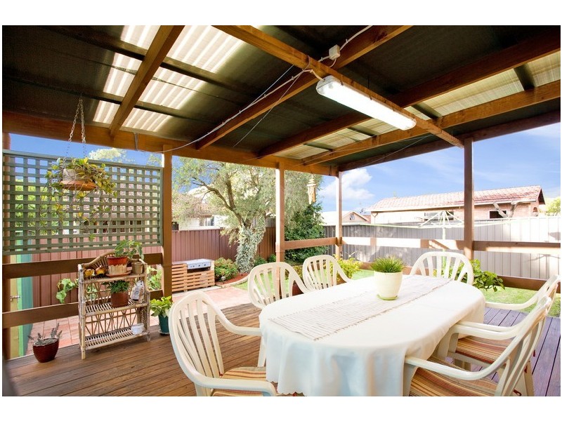 9 Como Street, Merrylands West NSW 2160