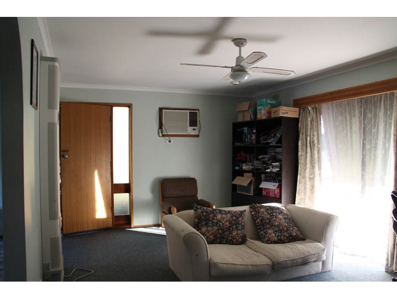 19 Smalley Street, California Gully VIC 3556