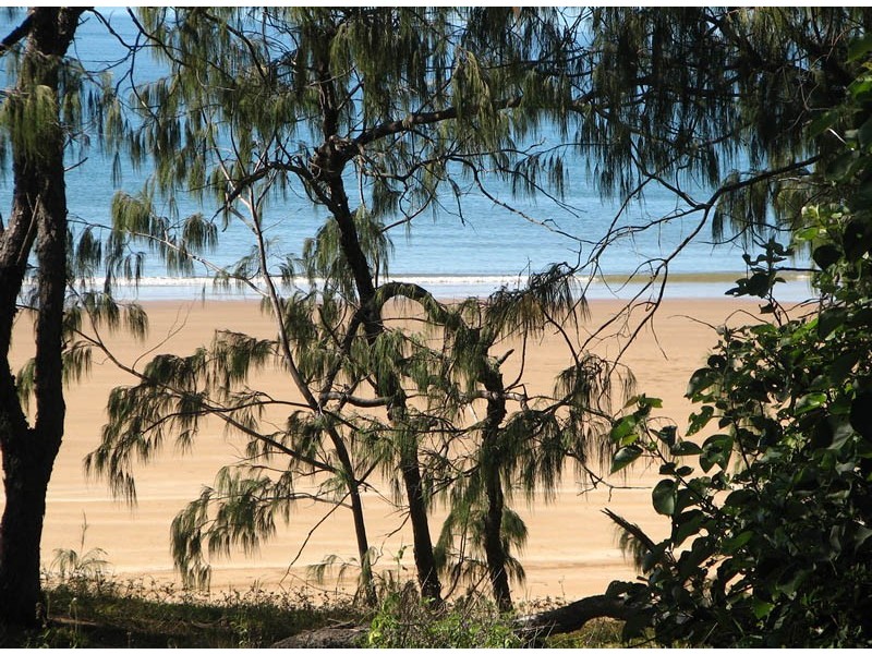 55 Rasmussen Avenue, Salonika Beach QLD 4740