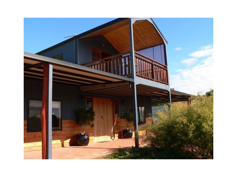 8 Orchard Place, Myalup WA 6220