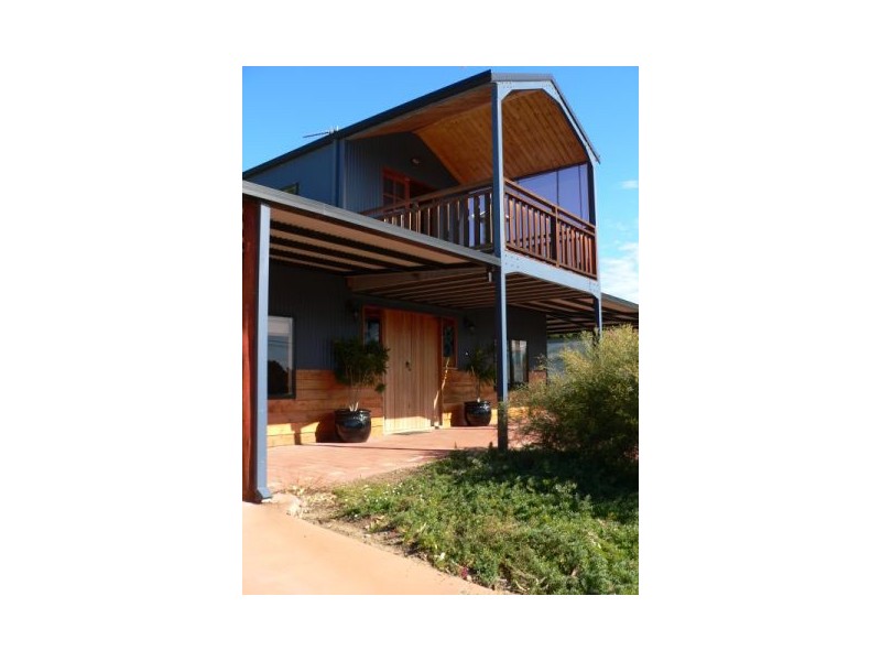 8 Orchard Place, Myalup WA 6220