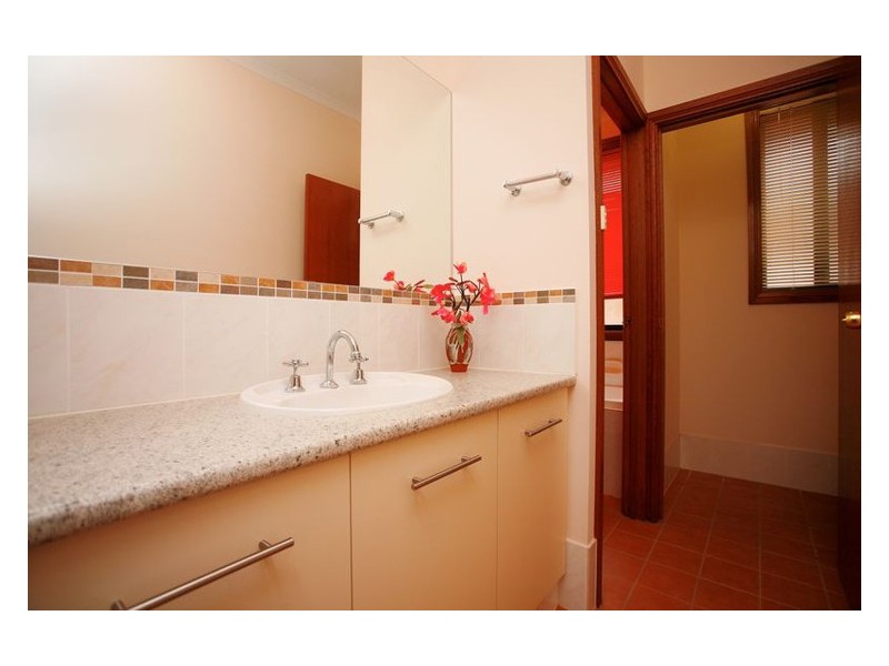 44 Franklin Avenue, Mawson Lakes SA 5095