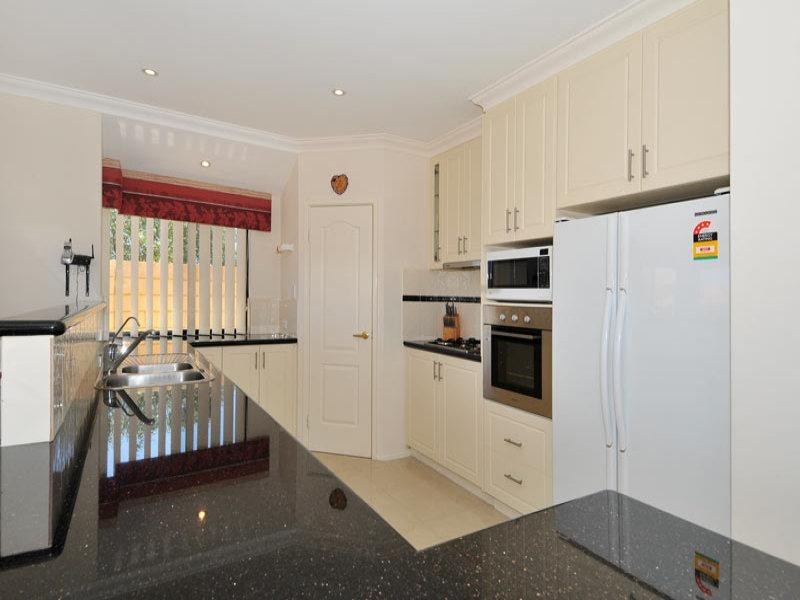 29 Estuary Place, Wannanup WA 6210