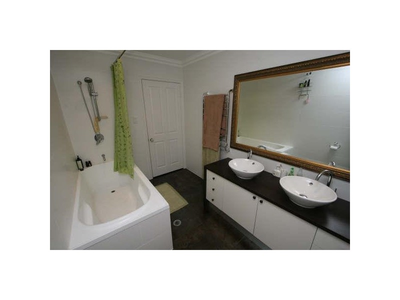 51 Days Road, Grange QLD 4051