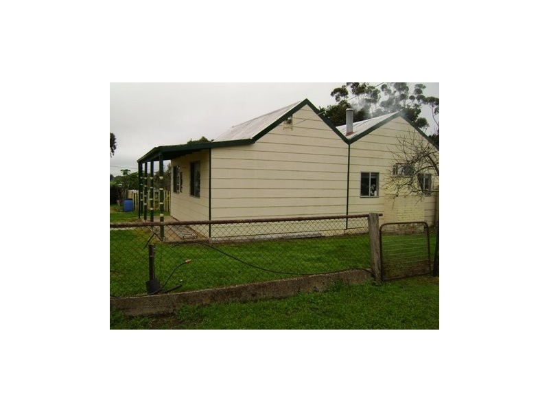 42 Rowe Street, Avoca VIC 3467