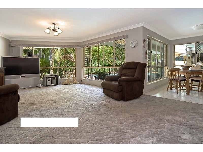75 Mallee Drive, Tanah Merah QLD 4128