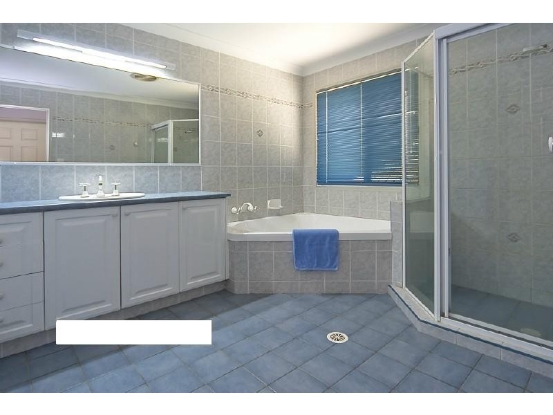 75 Mallee Drive, Tanah Merah QLD 4128