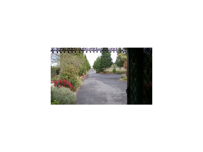 1810 Merriang Road, Beveridge VIC 3753