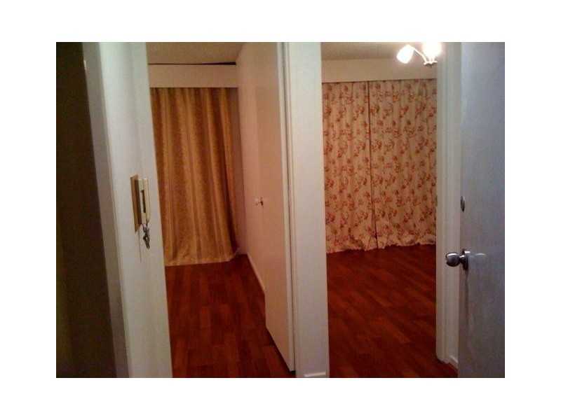 18/12 Lennon Street, Parkville VIC 3052