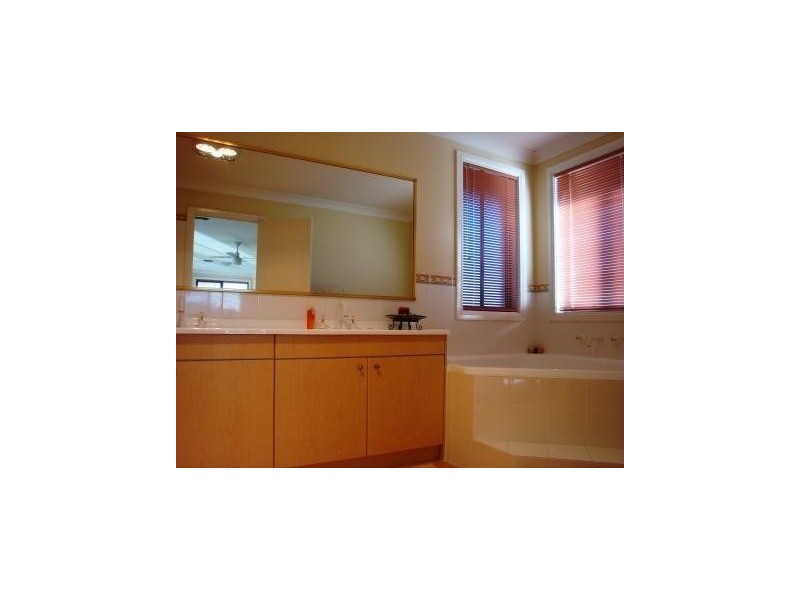 40 Feodore Drive, Cecil Hills NSW 2171