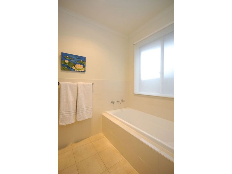 15 Jasmin Drive, Victor Harbor SA 5211
