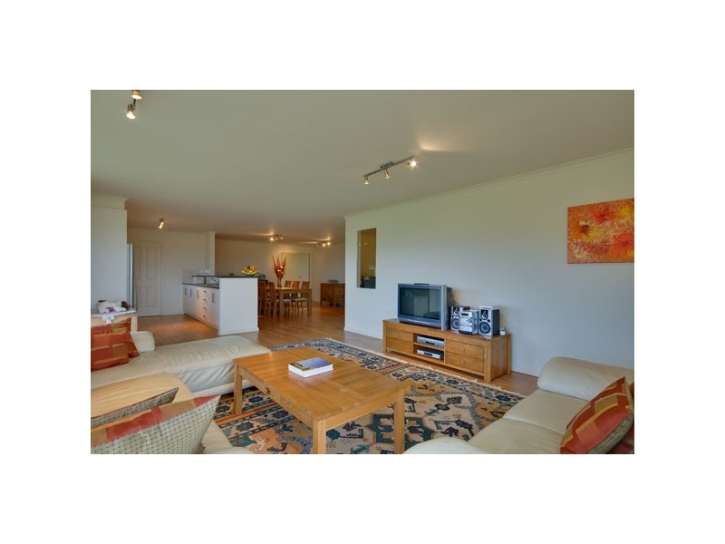 15 Jasmin Drive, Victor Harbor SA 5211