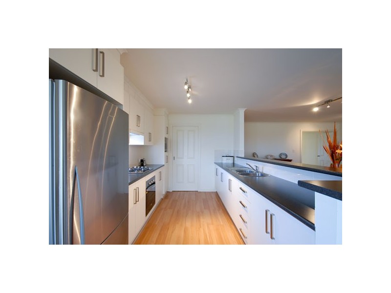 15 Jasmin Drive, Victor Harbor SA 5211