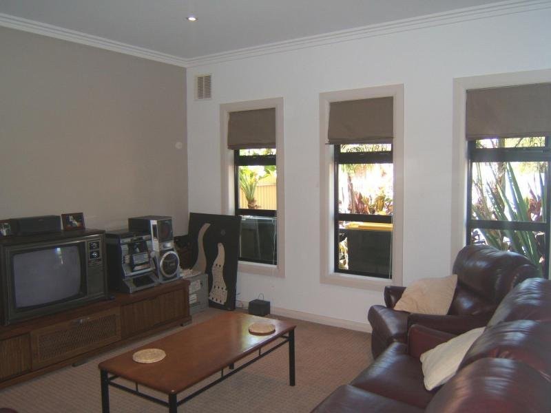 36 Sandville Avenue, Broadview SA 5083