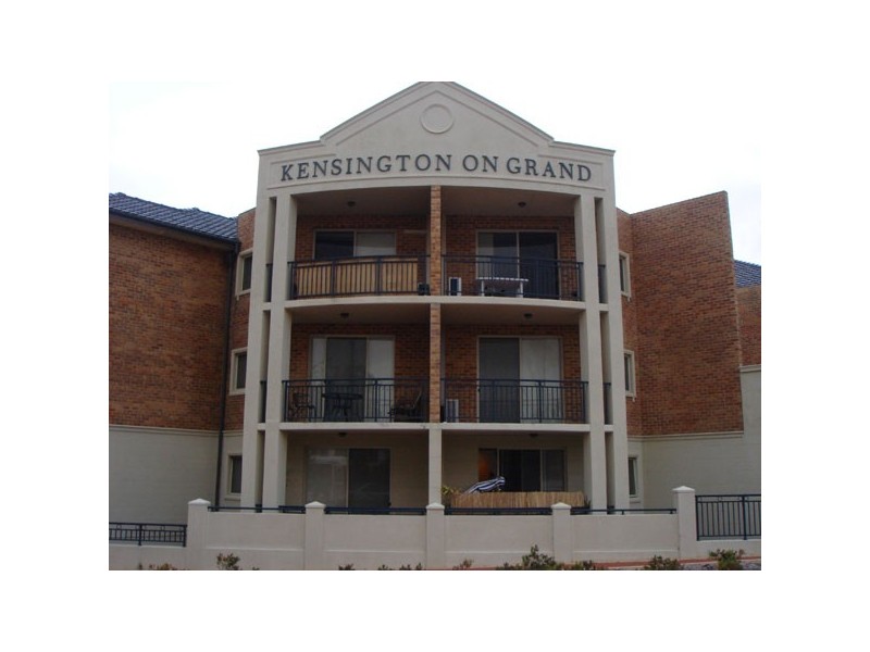 32/101 Grand Boulevard, Joondalup WA 6027