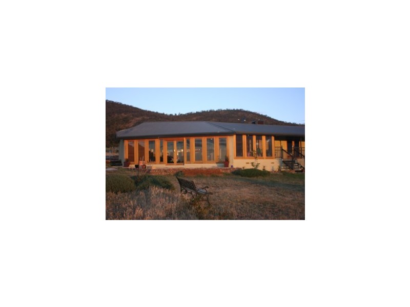 2 Vincent Road, The Rock NSW 2655