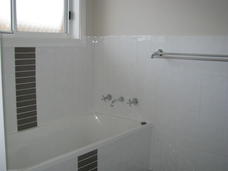 7 Glenfield Park, Glenfield Park NSW 2650