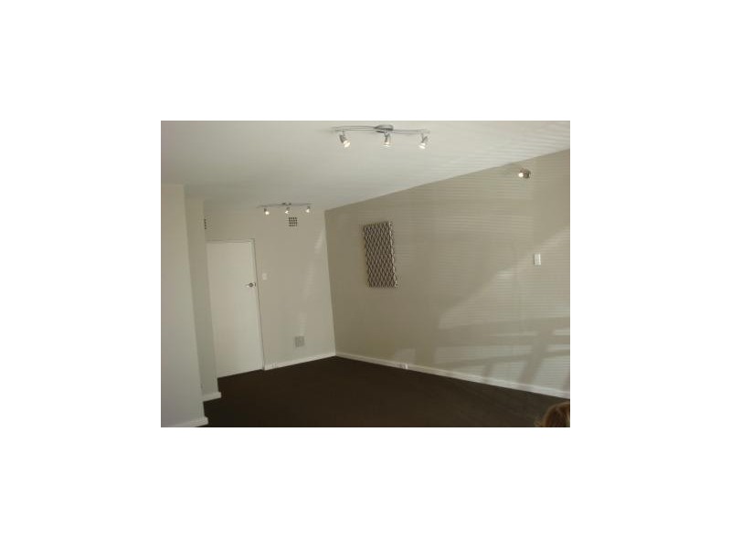 1/45 Robert Street, Como WA 6152