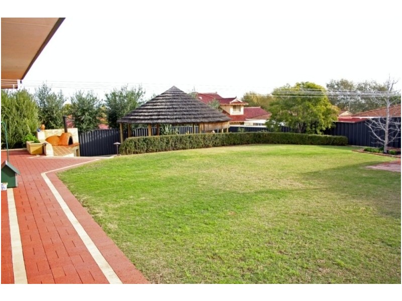 3 Yardarm Court, Ocean Reef WA 6027