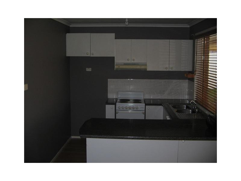 4 Kirrajong, San Remo NSW 2262