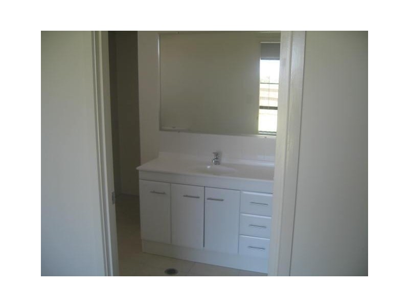 1 Bayridge Heights Drive, Wondunna QLD 4655