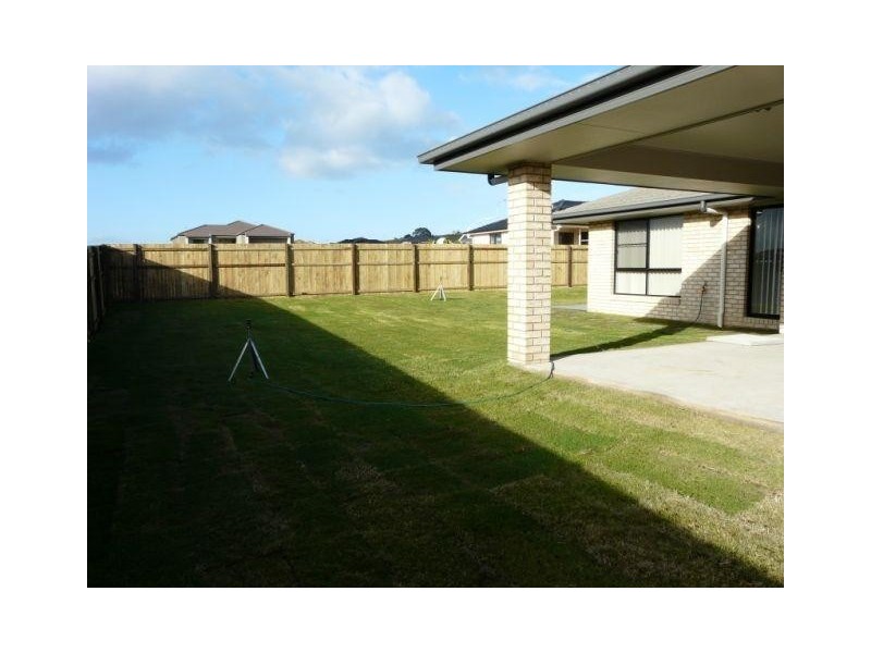 1 Bayridge Heights Drive, Wondunna QLD 4655