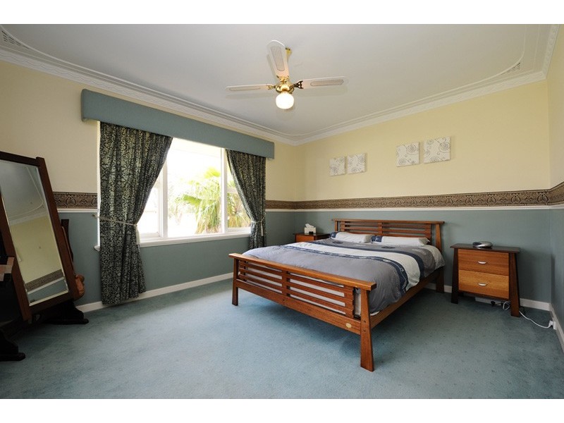 182 Penguin Road, Safety Bay WA 6169