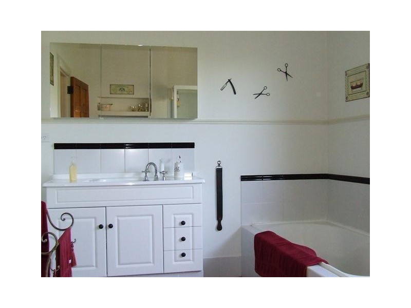 197 Brookton Hwy, Kelmscott WA 6111