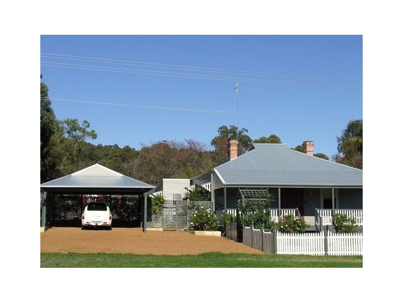 197 Brookton Hwy, Kelmscott WA 6111