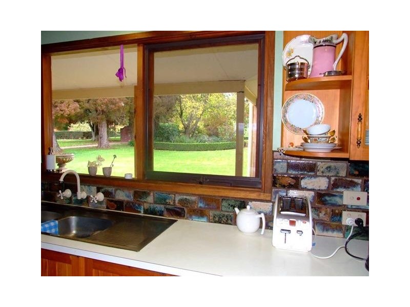 1105 Jacksons Track, Jindivick VIC 3818