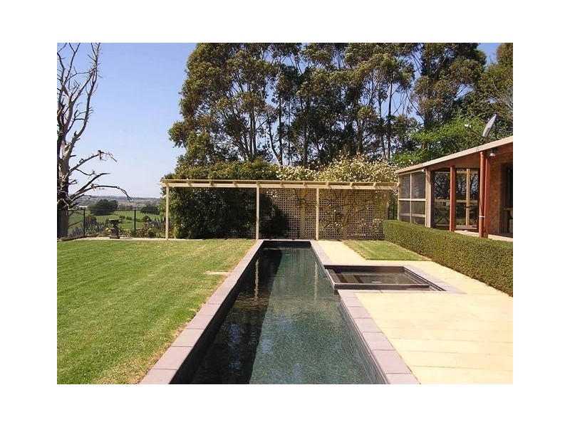 1105 Jacksons Track, Jindivick VIC 3818