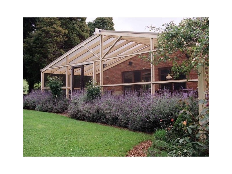 1105 Jacksons Track, Jindivick VIC 3818