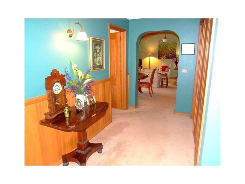 1105 Jacksons Track, Jindivick VIC 3818