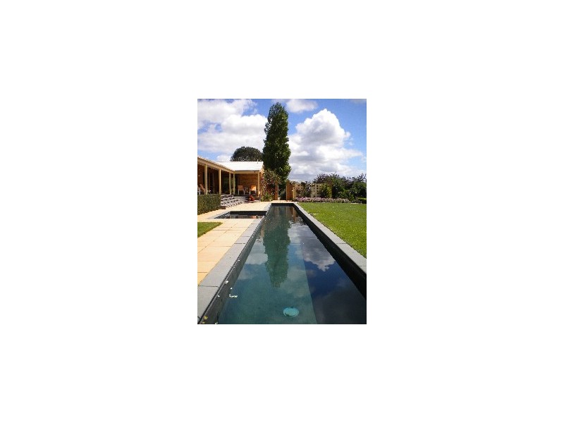 1105 Jacksons Track, Jindivick VIC 3818
