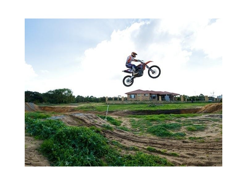 18 Blackbutt Grove, Gabbadah WA 6041