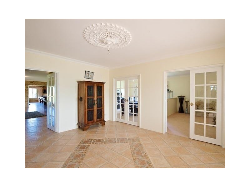 18 Blackbutt Grove, Gabbadah WA 6041