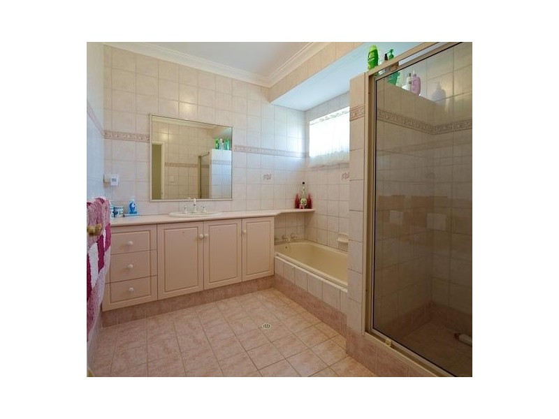 18 Blackbutt Grove, Gabbadah WA 6041