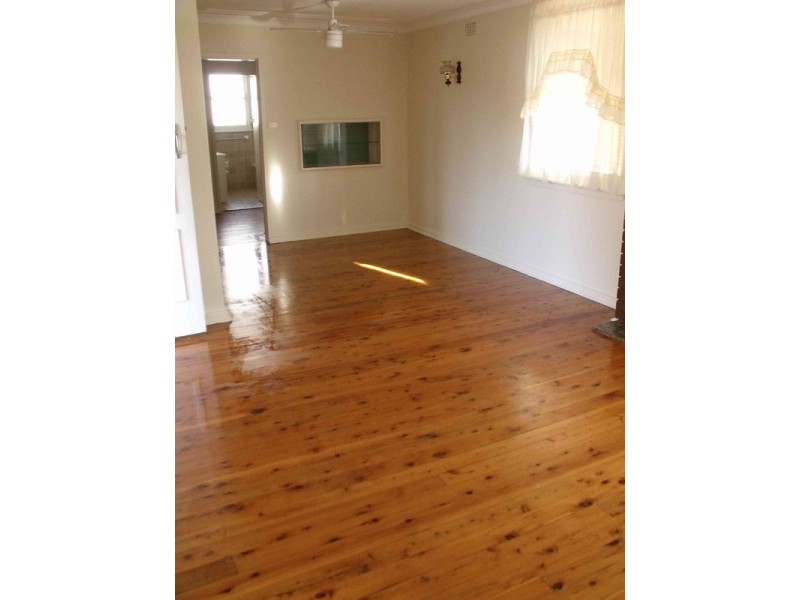 39 Macarthur Road, Elderslie NSW 2570