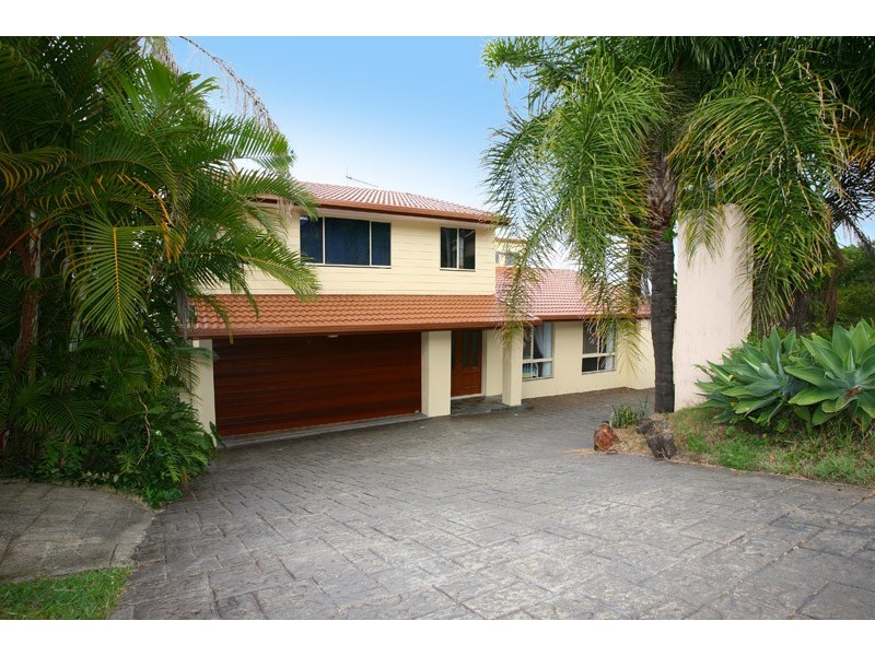 38 Amethyst Court, Carrara QLD 4211