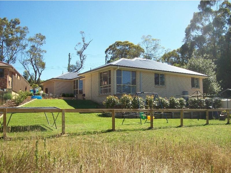26 Railway Parade, Hazelbrook NSW 2779