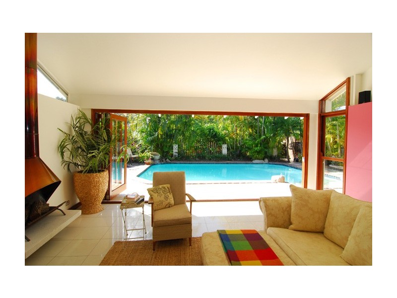 20 Taree Street, Chapel Hill QLD 4069