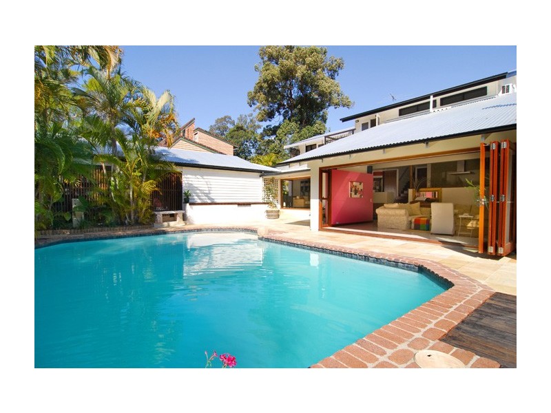 20 Taree Street, Chapel Hill QLD 4069