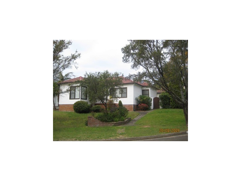 10 Glenavon Ave, Beverly Hills NSW 2209