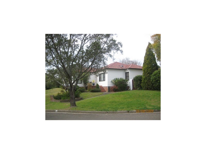 10 Glenavon Ave, Beverly Hills NSW 2209