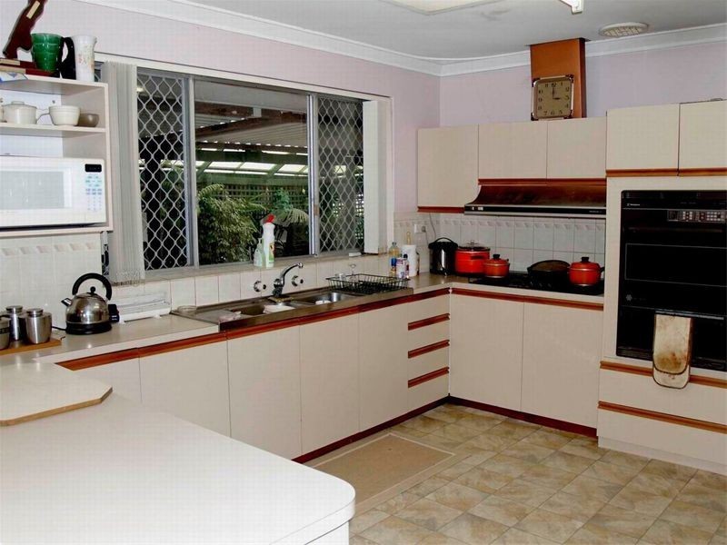 17 Leisure Way, Safety Bay WA 6169